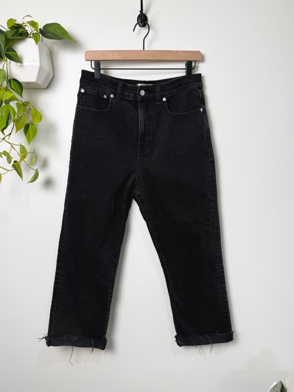 Madewell 90s Straight Jean High Rise Faded Black 25" Inseam Cropped Size 28